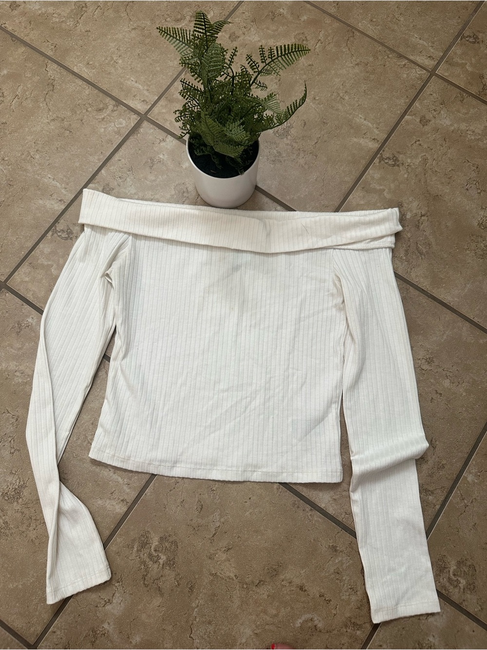 RIBBED OFF SHOULDER TOP